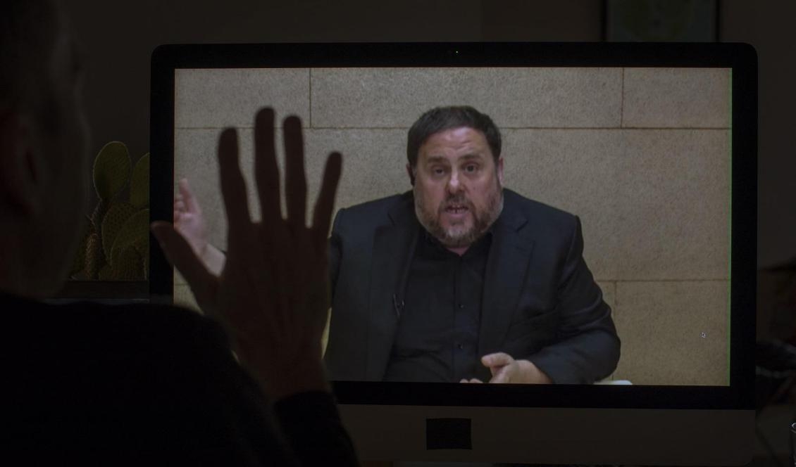 Kataloniens förre vicepresident Oriol Junqueras gjorde en intervju på länk från häktet i Madrid under kampanjen inför EU-valet i våras. Foto: Emilio Morenatti/AP/TT-arkivbild