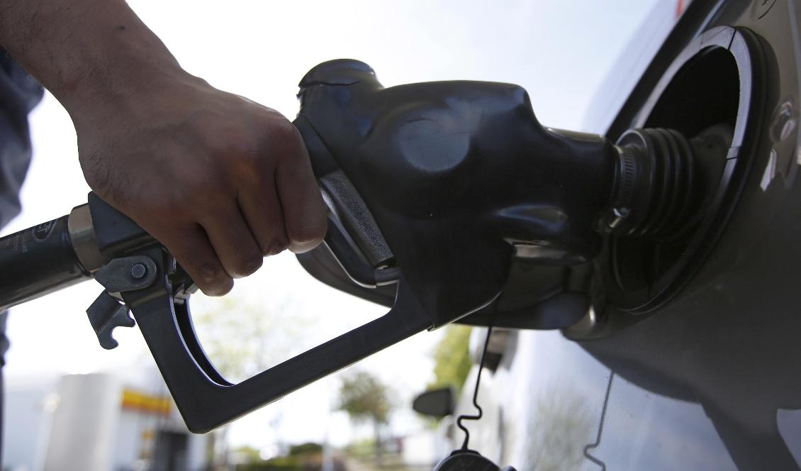 Ännu dyrare vid pumpen. Foto: Rich Pedroncelli/AP/TT-arkivbild