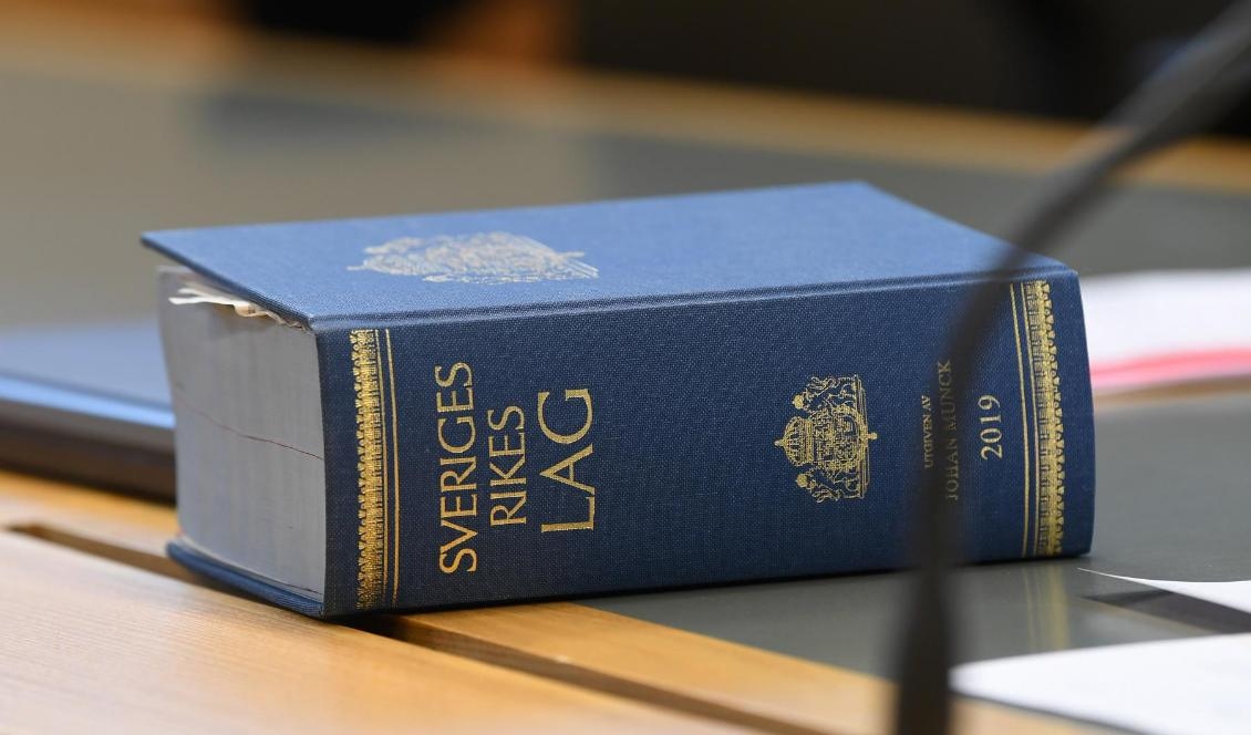 En man i 20-årsåldern döms av Värmlands tingsrätt till 11 års fängelse för mord. Foto: Fredrik Sandberg/TT-arkivbild