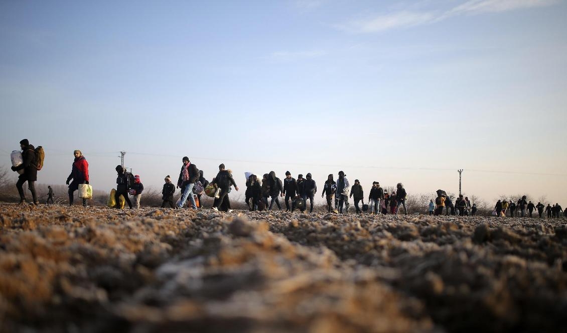 Migranter i Turkiet på väg mot gränsen till Grekland och gränsövergången Pazarakule, Edirne. Foto: Emre Tazegul-arkivbild