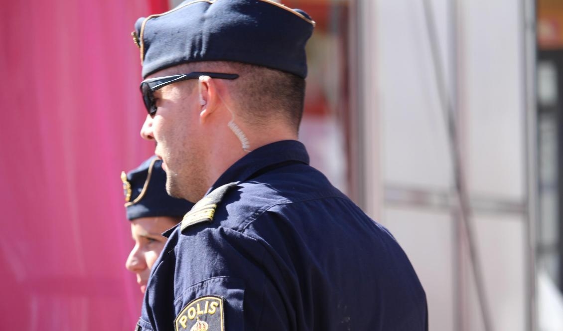 En polisman som blev dödshotad under ett ingripande nekas skadestånd av hovrätten. Bilden har inget samband med artikeln att göra. Foto: Susanne W Lamm/Epoch Times. Arkivbild.