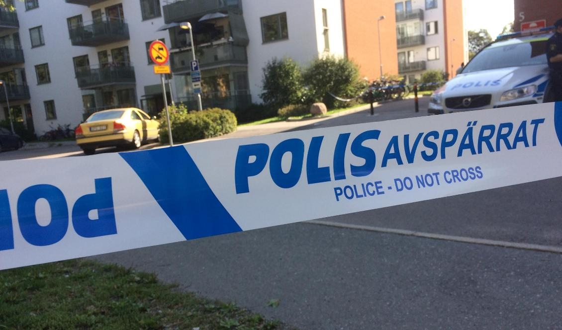 
En man hittades skadad i Tensta på måndagsmorgonen, men avled senare av sina skador. Polisen misstänker mord. Foto: Epoch Times. Arkivbild.                                            