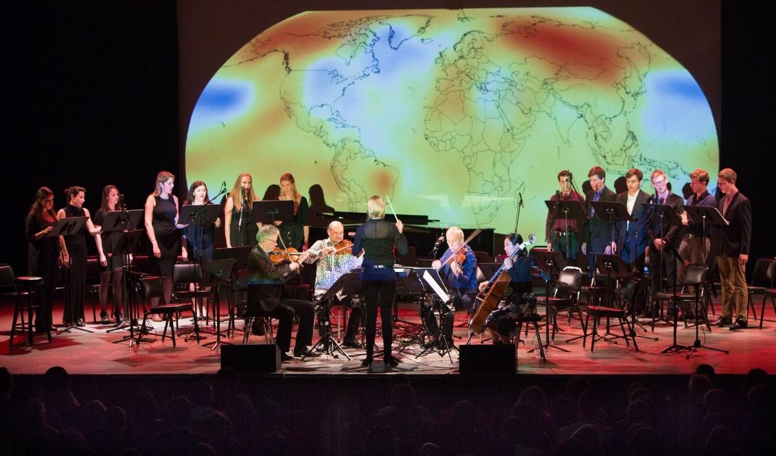 Kvartetten The Kronos framför tillsammans med Æons musikensemble stycket "Rise" av Vladislav Boguinias, New York den 23 september 2015. Foto: Benjamin Chasteen