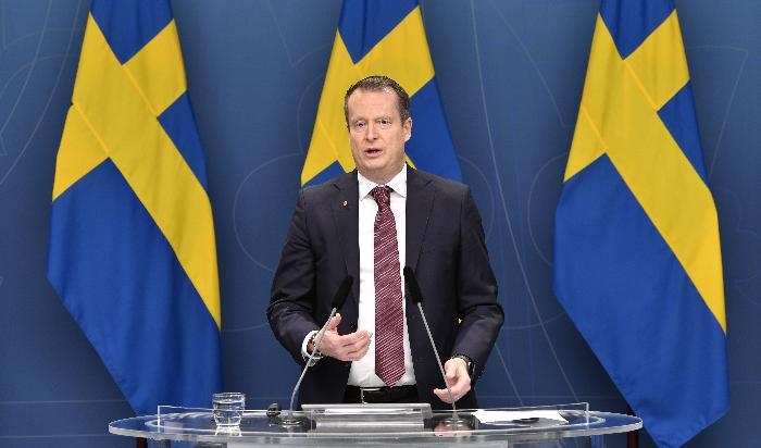 

Idrottsministern Anders Ygeman (S) har föreslagit 300 nya miljoner till idrotten i kompensationsstöd. Arkivbild. FOTO: Henrik Montgomery/TT                                                                                        