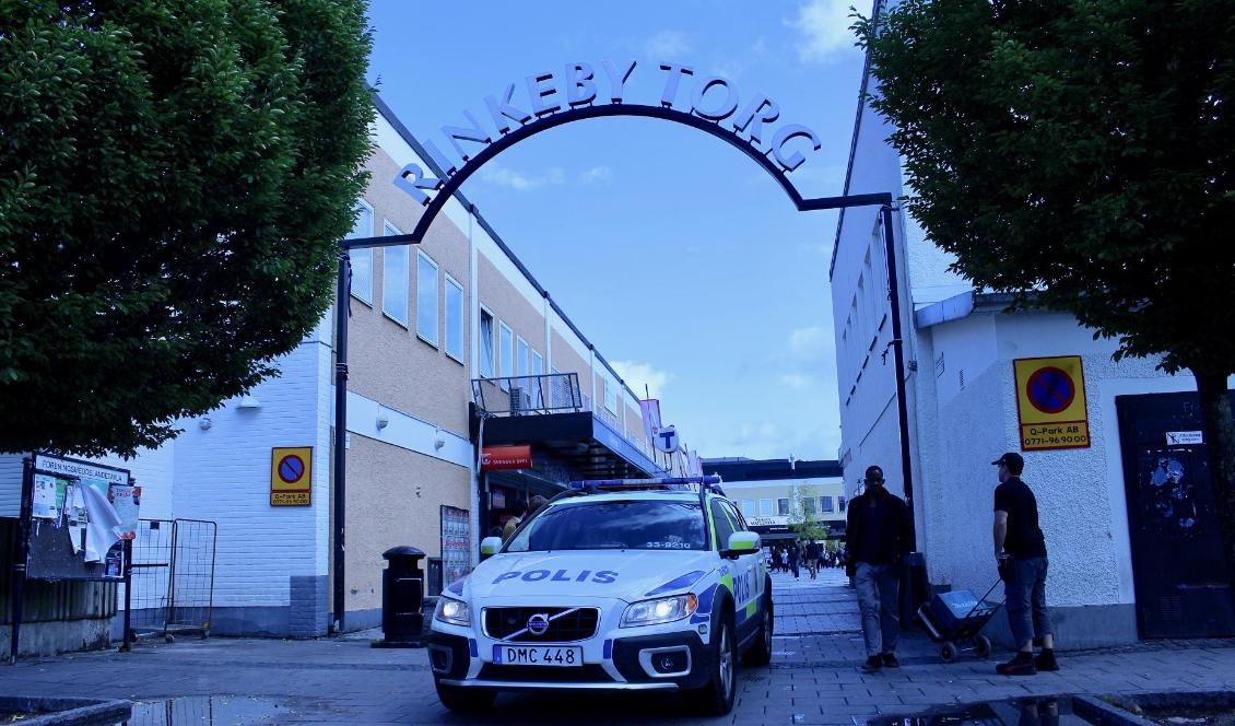 I år ska Socialstyrelsen fördela 467 miljoner kronor till kommuner för att stärka det brottsförebyggande arbetat i främst utsatta områden. Foto: Susanne W. Lamm