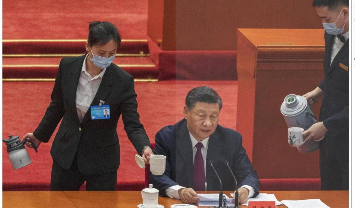 









Kinas ledare Xi Jinping serveras te i folkets stora sal. Foto: Kevin Frayer/Getty Images                                                                                                                                                                                                                                                                                                                                                                                                                                                        