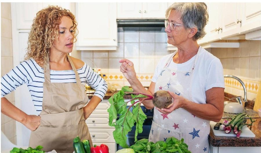 

Vad vi äter spelar stor roll för kroppens förmåga förmåga att rena sig. Kosten ska förse kroppen med näringsämnen som den behöver för detta, däribland vissa vitaminer. Foto: Shutterstock                                                                                        