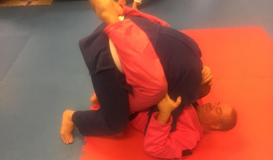 

Mackan var redan innan han blev blind en aktiv och framgångsrik utövare av brasiliansk jiu jitsu. Sitt svarta bälte tog han dock som blind 2014. Foto: Privat                                                                                        