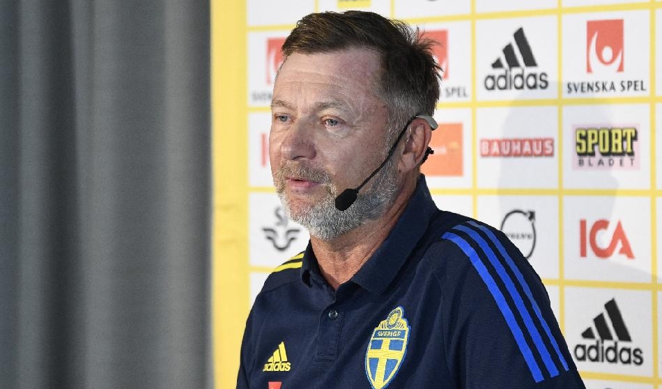 
Peter Gerhardsson är sedan augusti 2017 förbundskapten för Sveriges damlandslag i fotboll. I somras ledde han laget till semifinal i fotbolls-EM. Foto: Lars Schröder/TT                                            