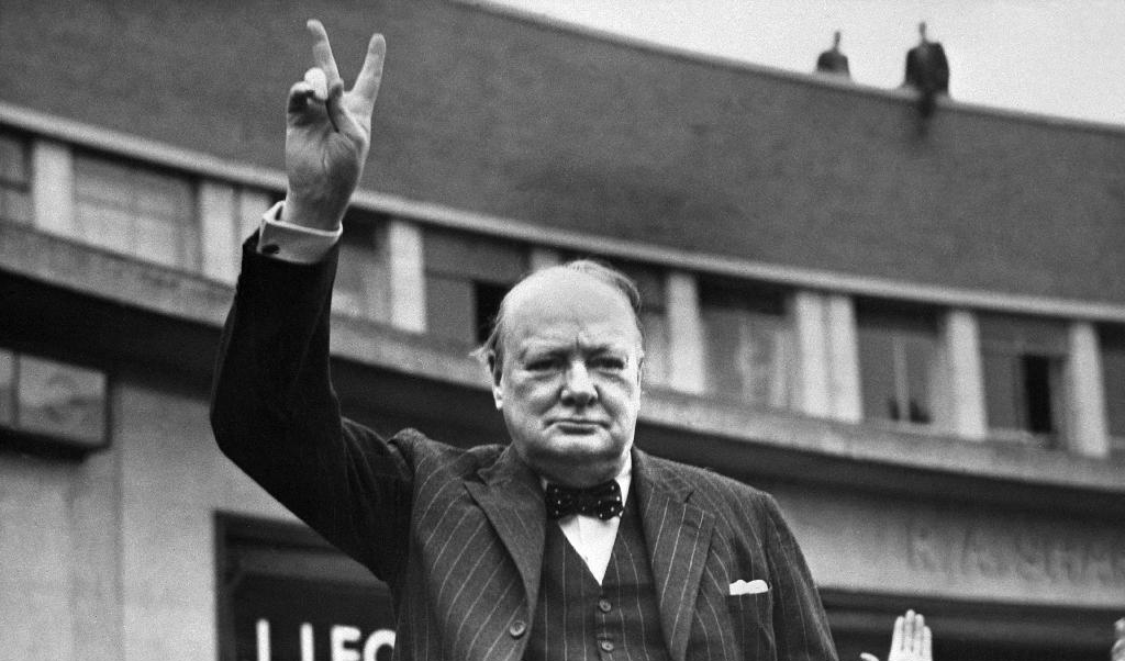 Peter Englund har med stöd av bland andra Aristoteles och Winston Churchill hjälpt oss förstå det som förde till kriget i Ukraina. Vilka fler mysterier kan förklaras? Foto: OFF/AFP via Getty Images