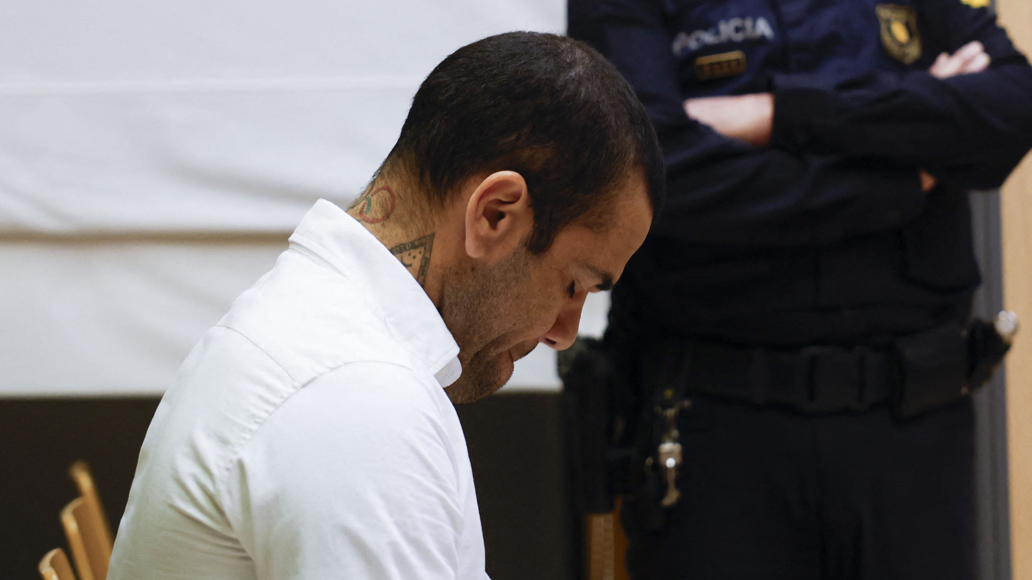 Den tidigare Barcelona-stjärnan Dani Alves dömdes till 4,5 års fängelse för våldtäkt. Han är inte ensam – flera sportstjärnor har dömts för brott. Foto: Alberto Estevez/Getty Images