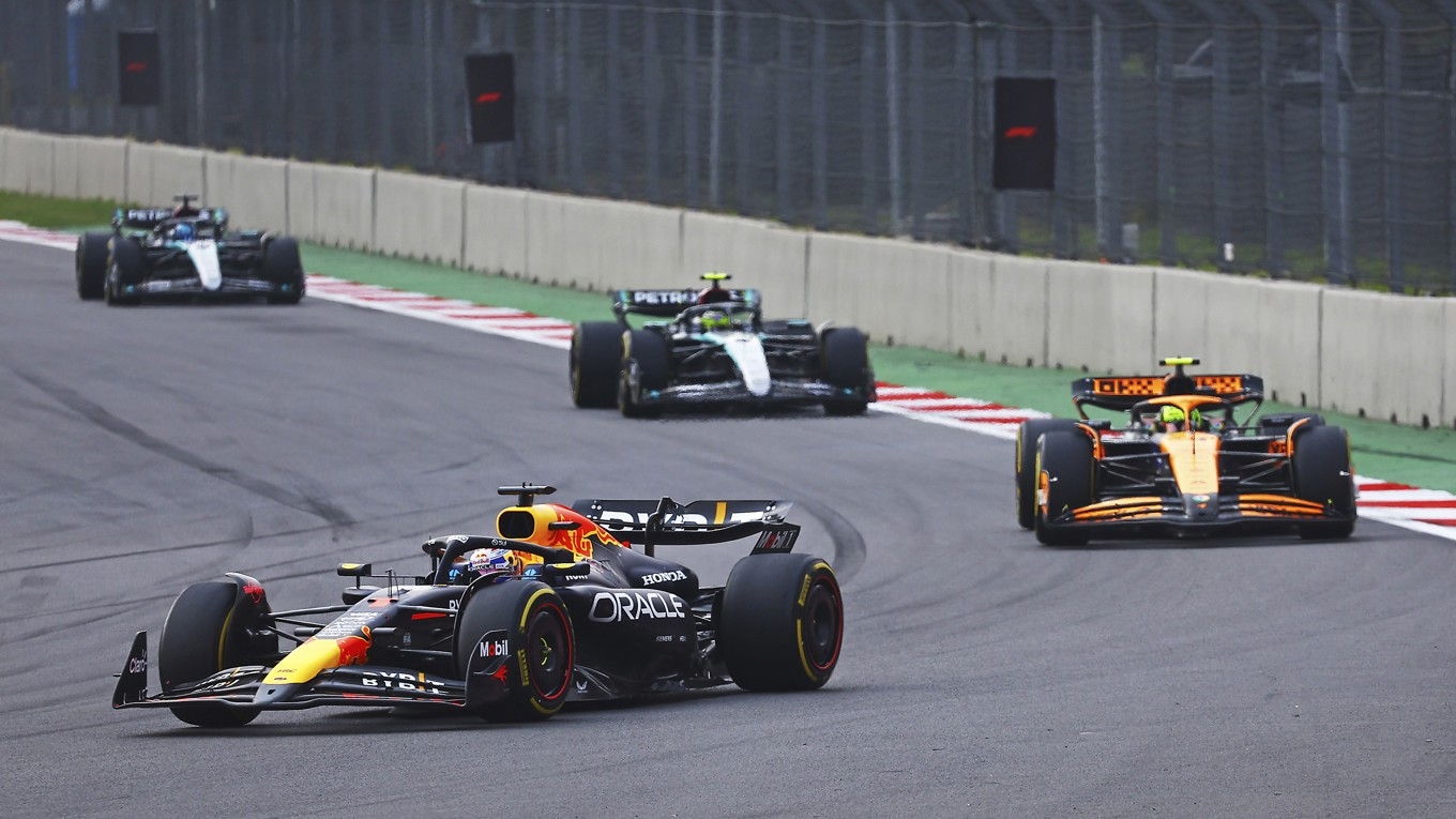 Max Verstappen lär vinna förar-VM även i år – F1-säsongen är dock ovanligt jämn. Foto: Mark Thompson/Getty Images