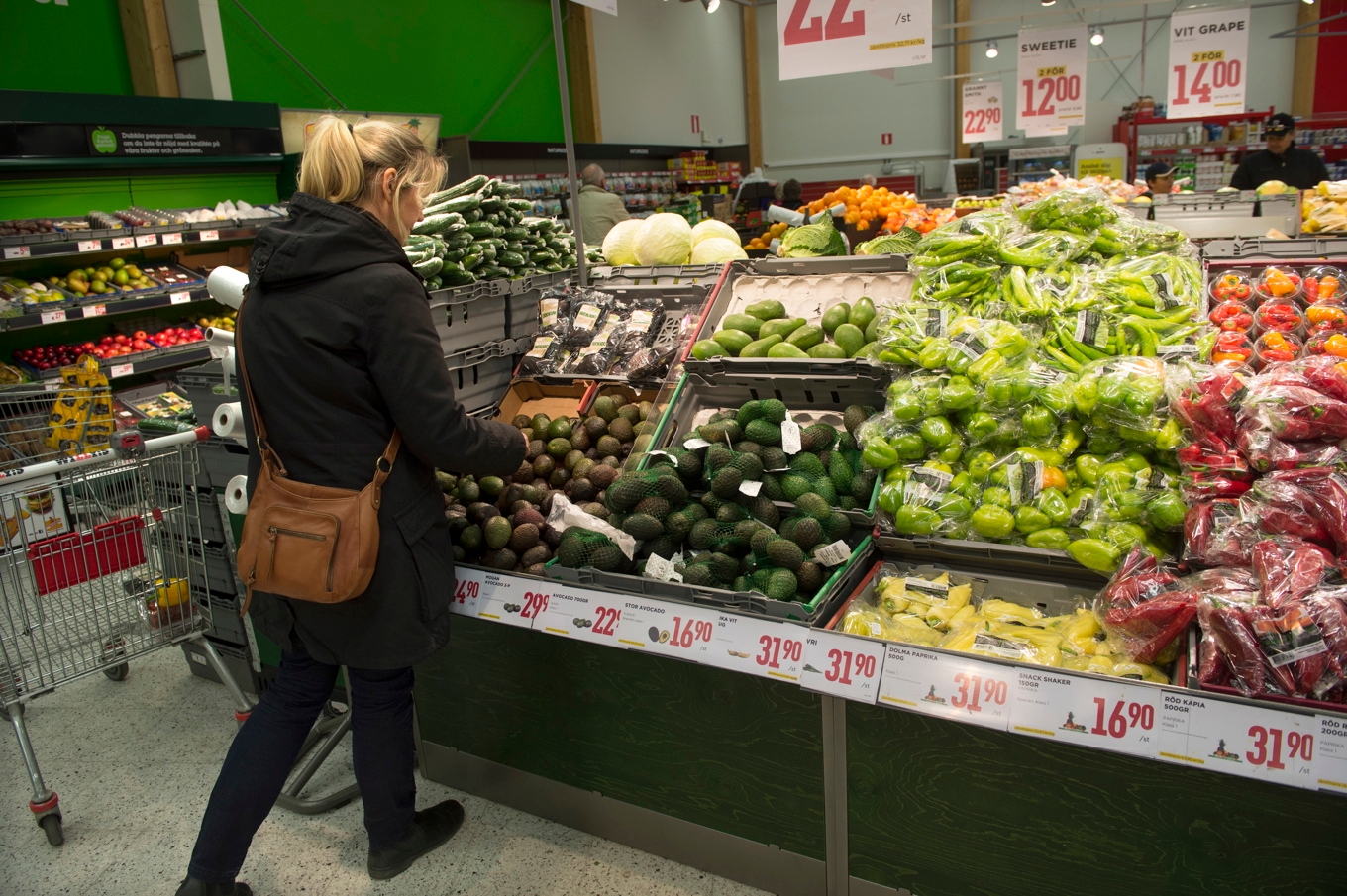 Fortsatte livsmedelspriserna att stiga även i mars? Snart ges svaret. Foto: Fredrik Sandberg / TT