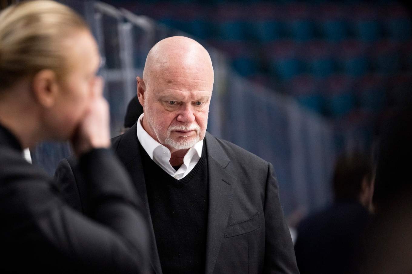 AIK-tränaren Roger Melin ska inte skämmas för sitt utbrott mot domarna efter lagets förlust i lördags mot BIK Karlskoga. Det menar Epoch Times sportchef Jonas Arnesen. Foto: Pontus Lundahl/TT