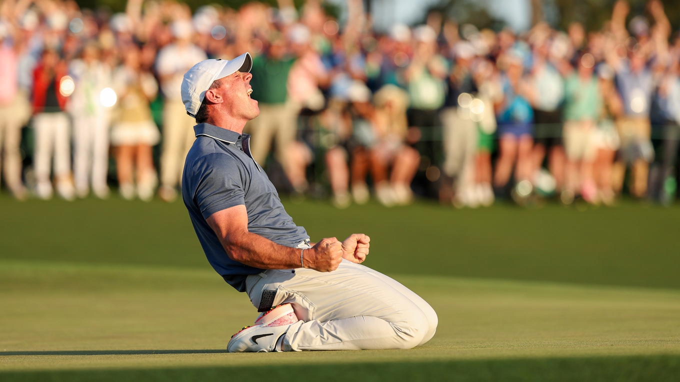 En bild säger mer än… och tydligare än så här går det väl inte att beskriva Rory McIloys lycka efter nattens seger i The Masters. Foto: Richard Heathcote/Getty Images
