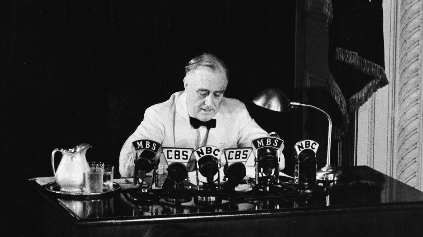 Franklin D. Roosevelt omdefinierade i ett tal 1941 begreppet demokrati från ett politiskt neutralt system till ett ideologiskt åsiktspaket. Foto: FPG/Getty Images