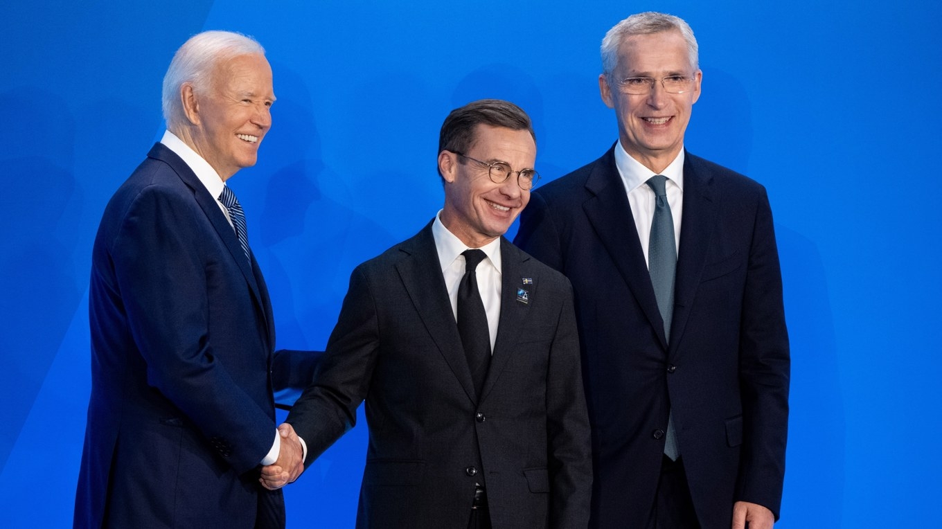 Allt fler frågar sig vad som utspelade sig bakom kulisserna. Foto: Andrew Harnik/Getty Images