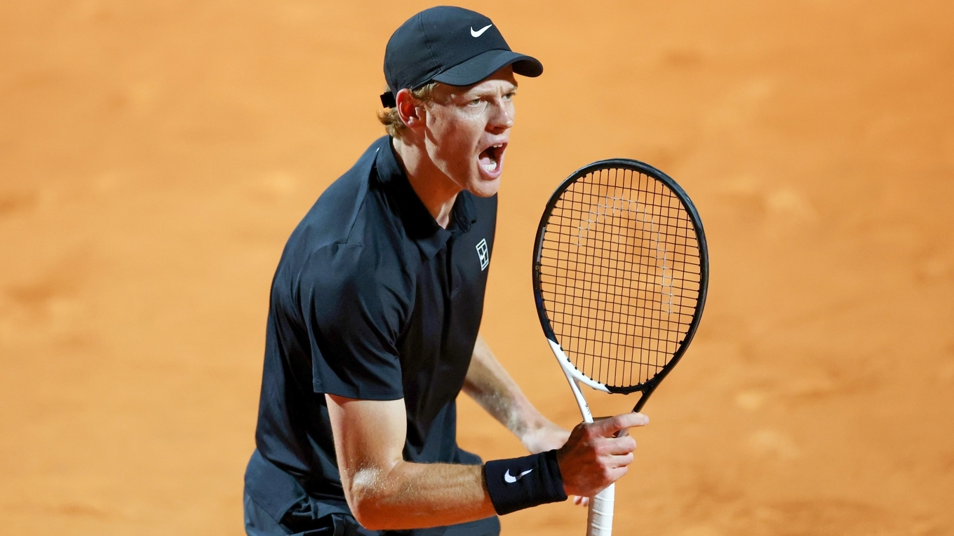 Jannik Sinner tog sig till final i Rom och är en av favoriterna i Paris. Italienaren har varit avstängd för dopning men imponerat i sin återkomst. Foto: Dan Istitene/Getty Images