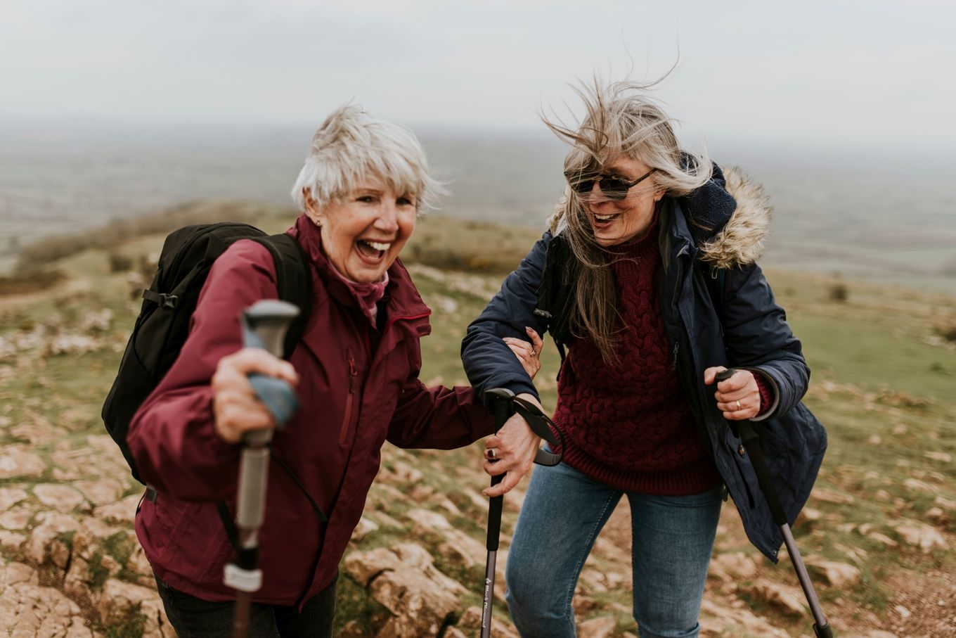 Dra i bromsen för hälsans skull när stressen smyger sig på, kvinnor! De åren som ni lever längre än vi män ska ju vara aktiva och sköna. Foto: Shutterstock