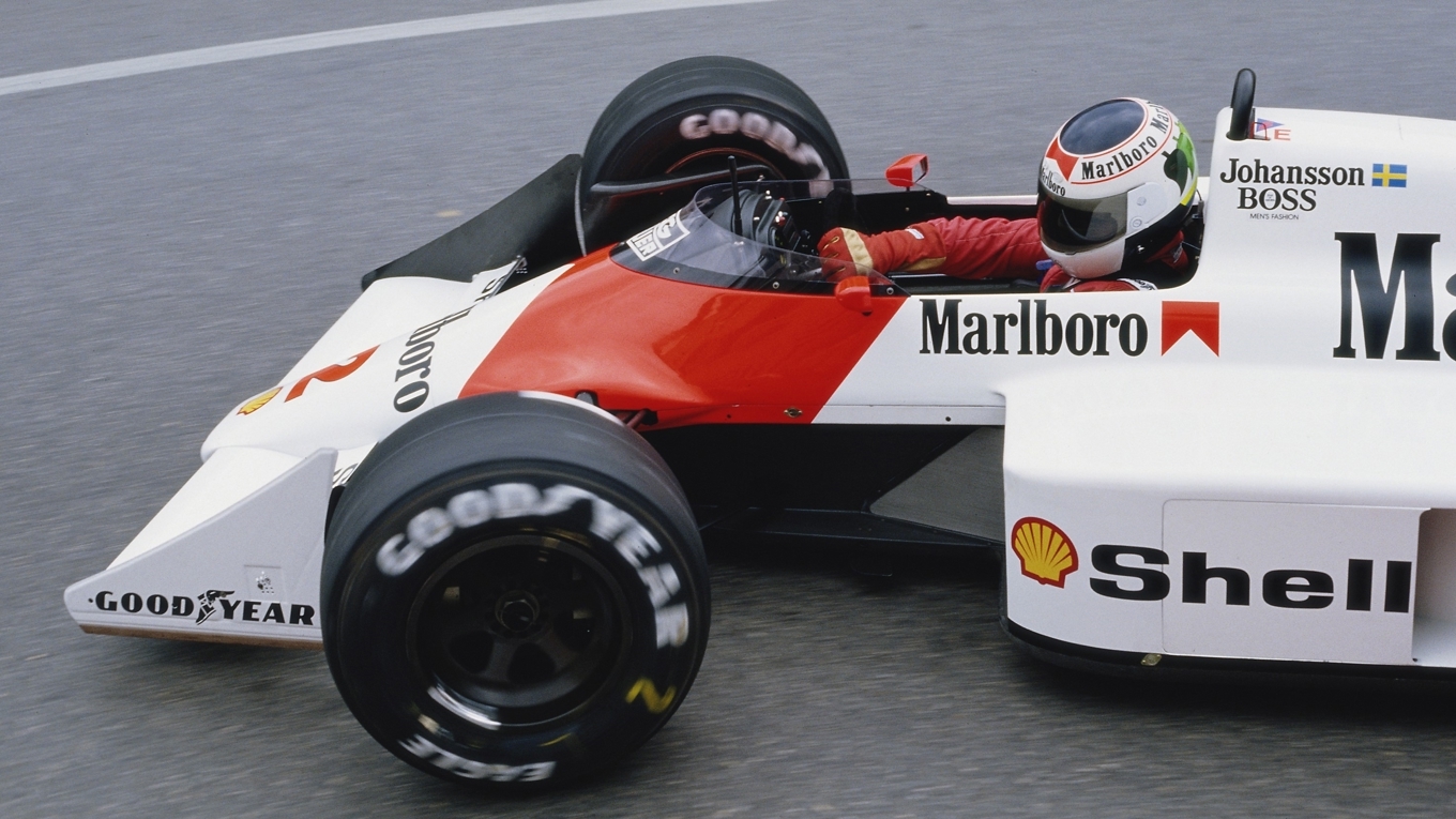 Stefan ”Lill-Lövis” Johansson i sin McLaren under Monaco Grand Prix i maj 1987. Foto: Simon Bruty/Allsport/Getty Images