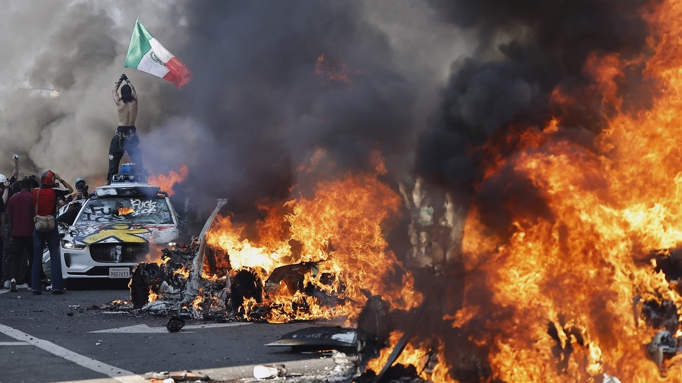 I motsats till Black Lives Matterprotesterna 2020 är det i dag uppenbart för de flesta att tal om ”mestadels fredliga protester” bara är prat producerat av media och cyniska politiker. Foto: Mario Tama/Getty Images