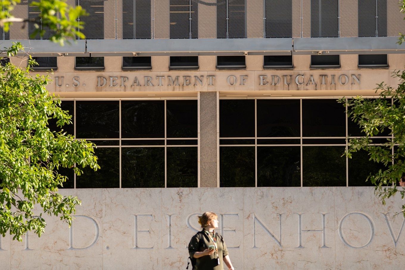 Det amerikanska utbildningsdepartementets byggnad i Washington D.C. Foto: Madalina Vasiliu