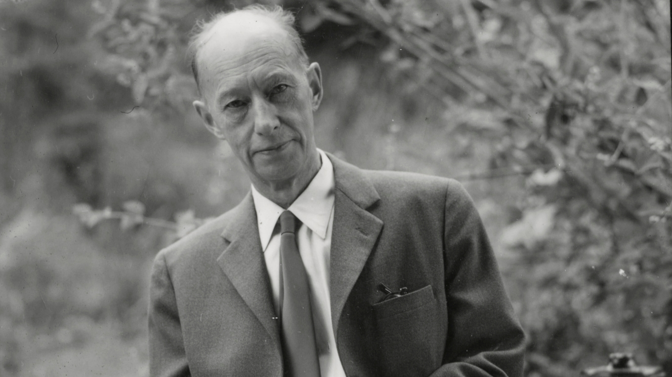 ”Kommentar till ett stjärnfall” är Eyvind Johnsons (1900–1976) femte roman. Många förknippar honom med tetralogin om Olof. Foto: boden.se