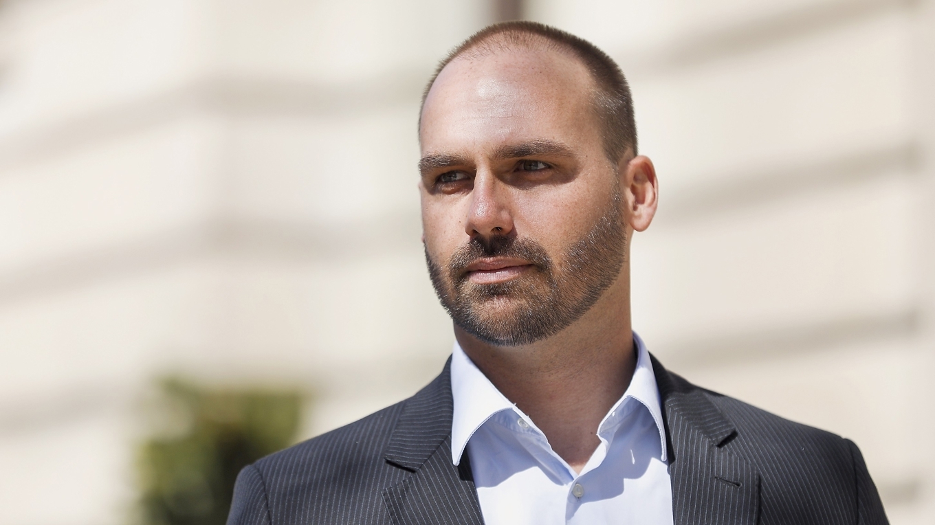 Eduardo Bolsonaro, brasiliansk kongressledamot och son till förre presidenten Jair Bolsonaro, bor numera i USA. Foto: Charlotte Cuthbertson