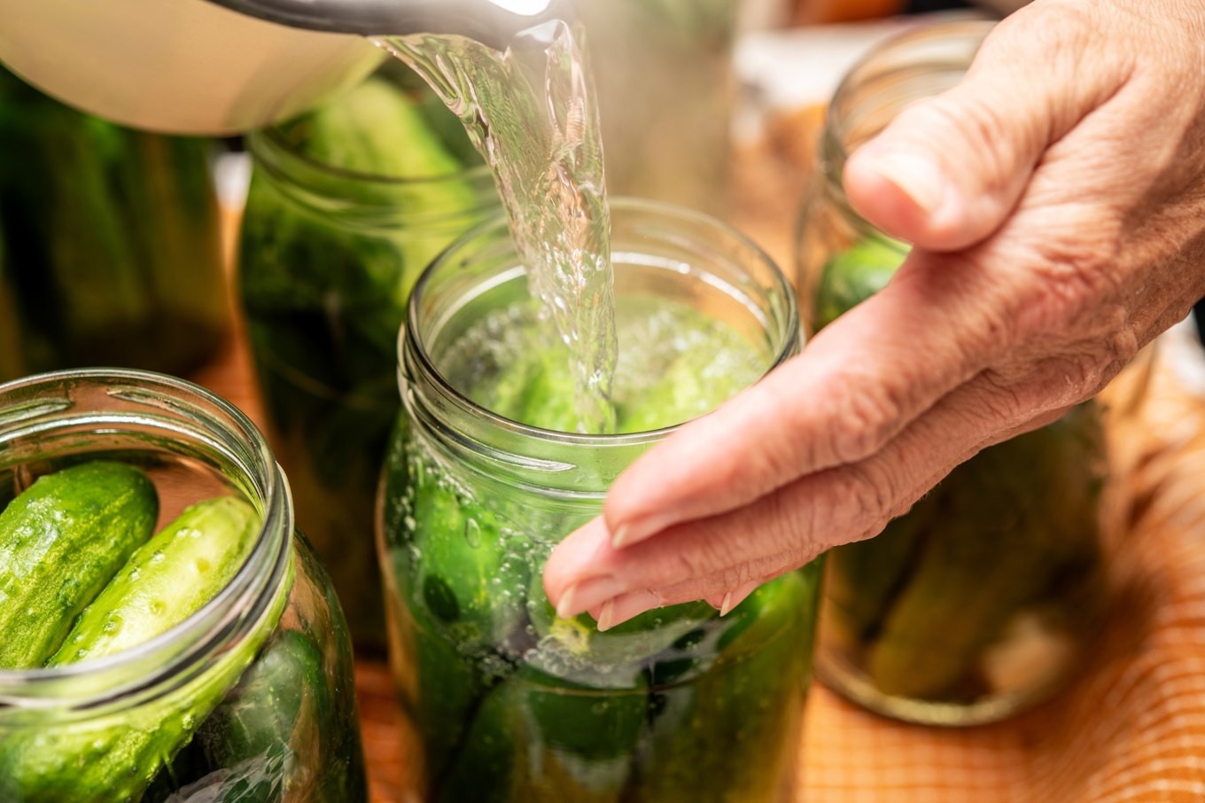 1-2-3-lagen är ett säkert kort vid inläggningar. Den ger tillräckligt lågt pH-värde och minskar vattentillgången, så att mögel och bakterier inte trivs. Foto: Shutterstock