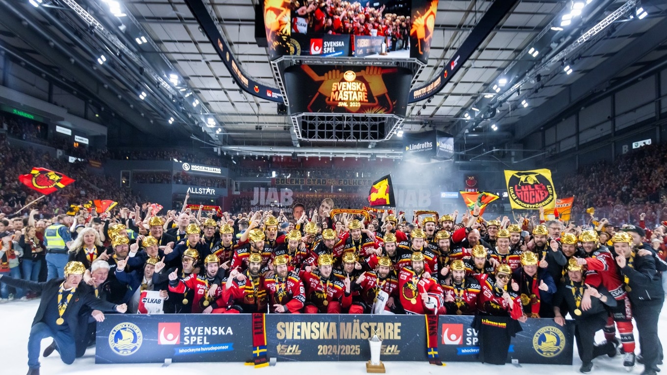 I våras tog Luleå Hockey sitt andra SM-guld när man besegrade Brynäs IF. Våren 2026 siktar man på att upprepa bedriften. Foto: Pär Bäckström/TT