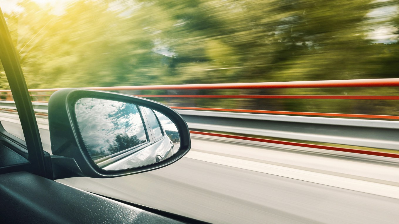 Vi vinner tid, men verkar förlora den direkt. Vart tar den vägen? Foto: NicoEINino/Shutterstock