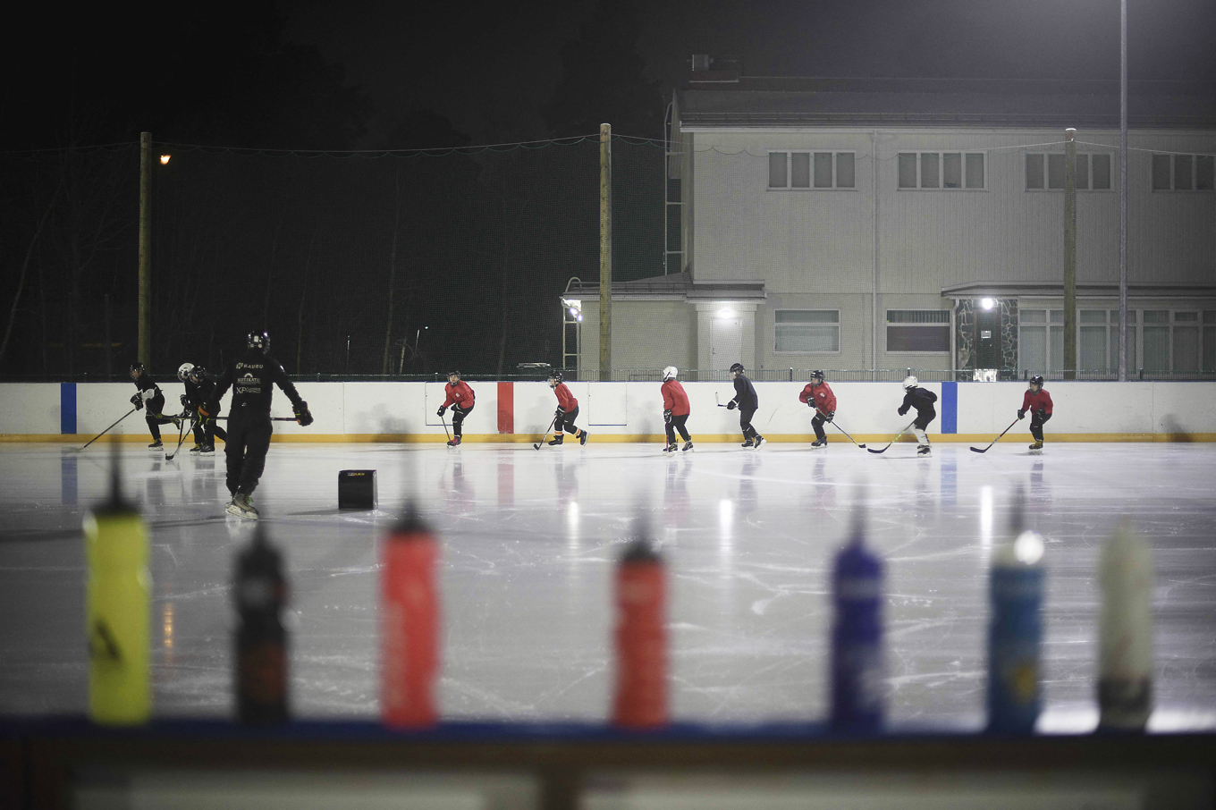 Antalet ungdomsspelare i Stockholm har varierat mellan cirka 5 300 och cirka 6 300 de senaste tio åren med en liten dipp på några hundra de senaste tre åren. Foto: Olivier Morin/AFP via Getty Images