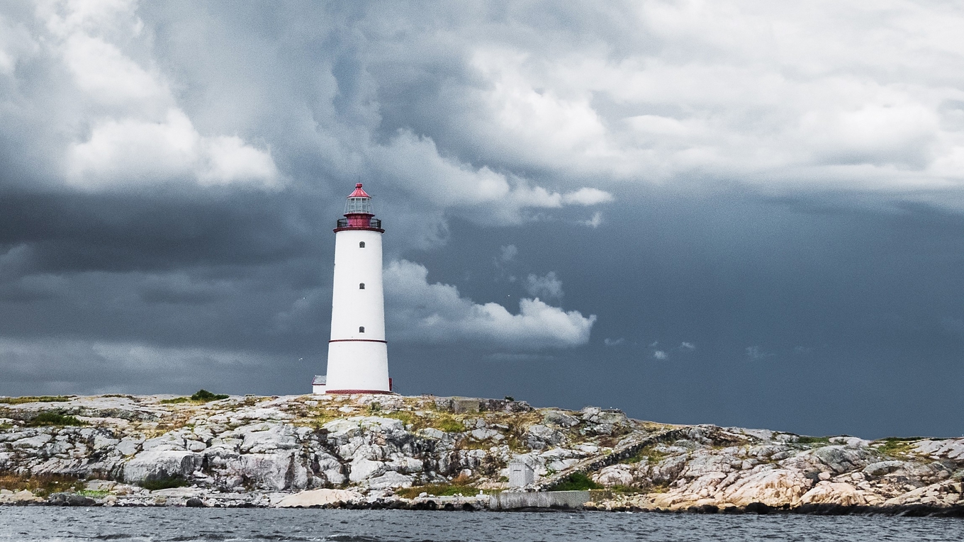 Fyr utanför Arendal i Norge där Karl Ove Knausgårds roman ”Arendal” utspelar sig. Foto: Thomas Bang Petersen/Shutterstock