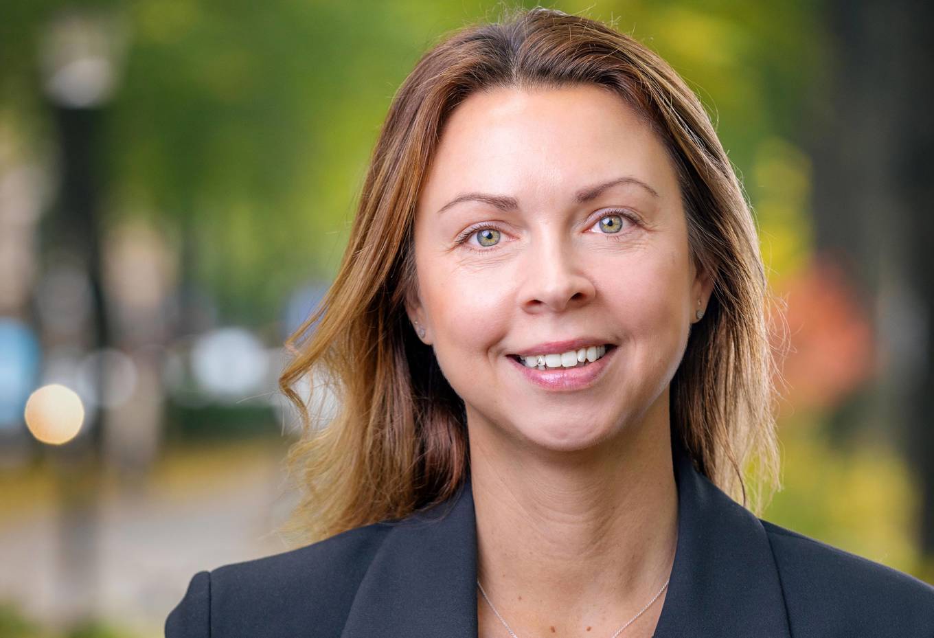 Natalee Ågren, vd på Svenska taxiförbundet, menar att landsbygden skulle gagnas av att den anropsstyrda kollektivtrafiken marknadsfördes  bättre. Foto: Peter Iggström