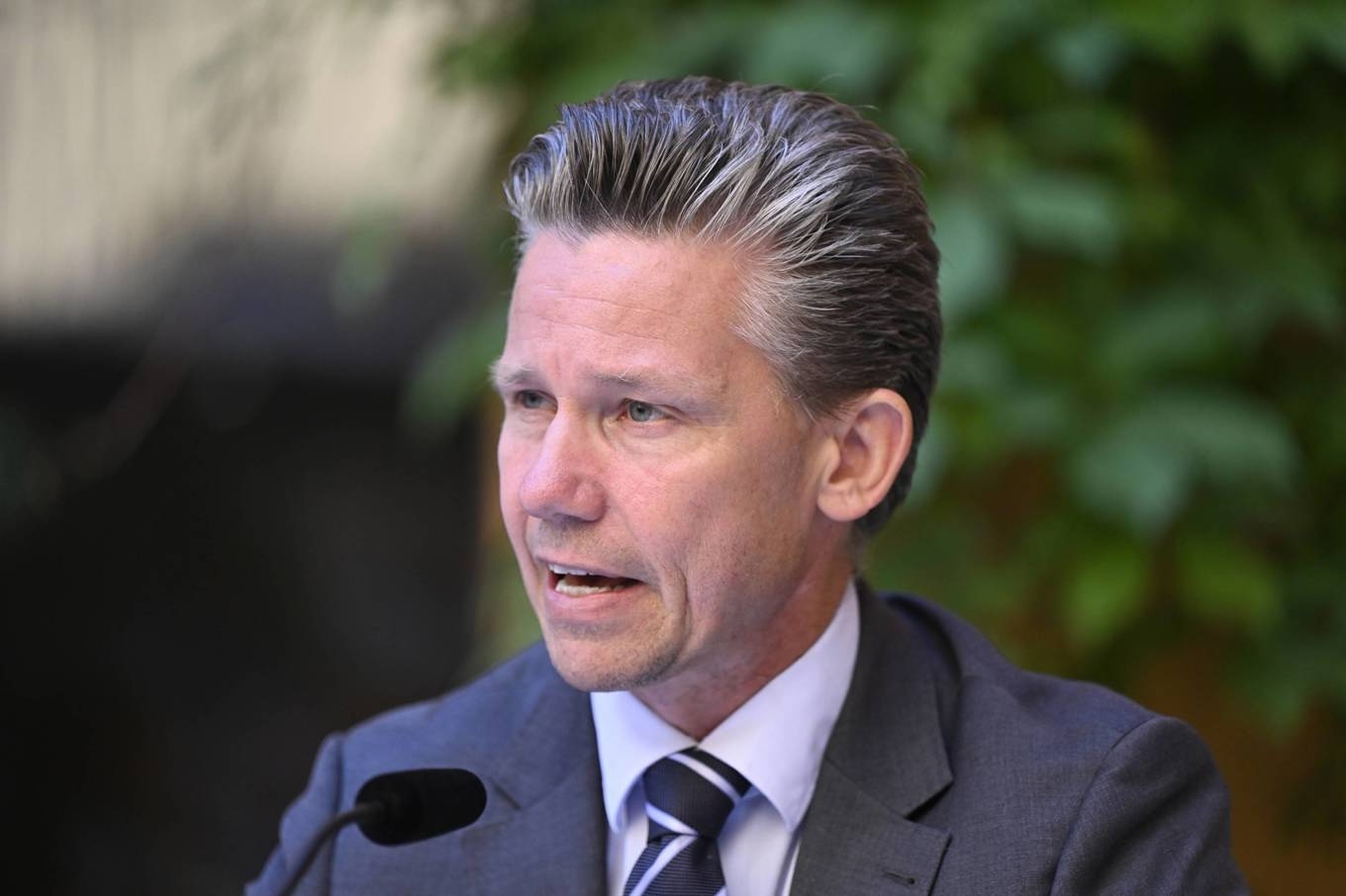 Försvarsminister Pål Jonsson (M) presenterade ytterligare en satsning på det svenska luftvärnet, med inköp av bland annat luftförsvarssystemet Iris-T, för 3,5 miljarder kronor. Arkivbild. Foto: Johan Nilsson/TT