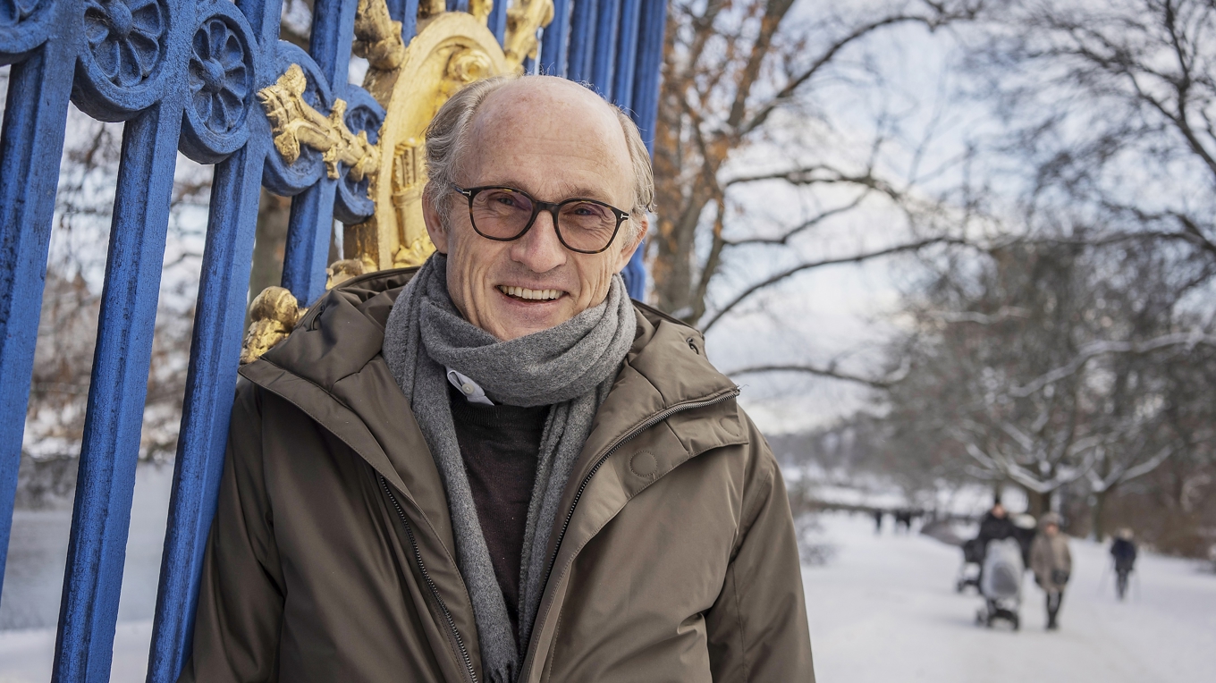 Mats Qviberg har gått på Handels och läst konsthistoria. Han har finansvärldens alla kompetenser och erfarenheter. Han är också en fri tänkare och glad gamäng. Foto: Sofia Drevemo