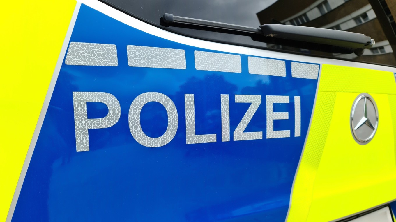 Tysk polis har gripit en 17-åring i Köln. Personen är hemmahörande i Sverige och misstänks för mordplaner i Tyskland. Foto: Shutterstock