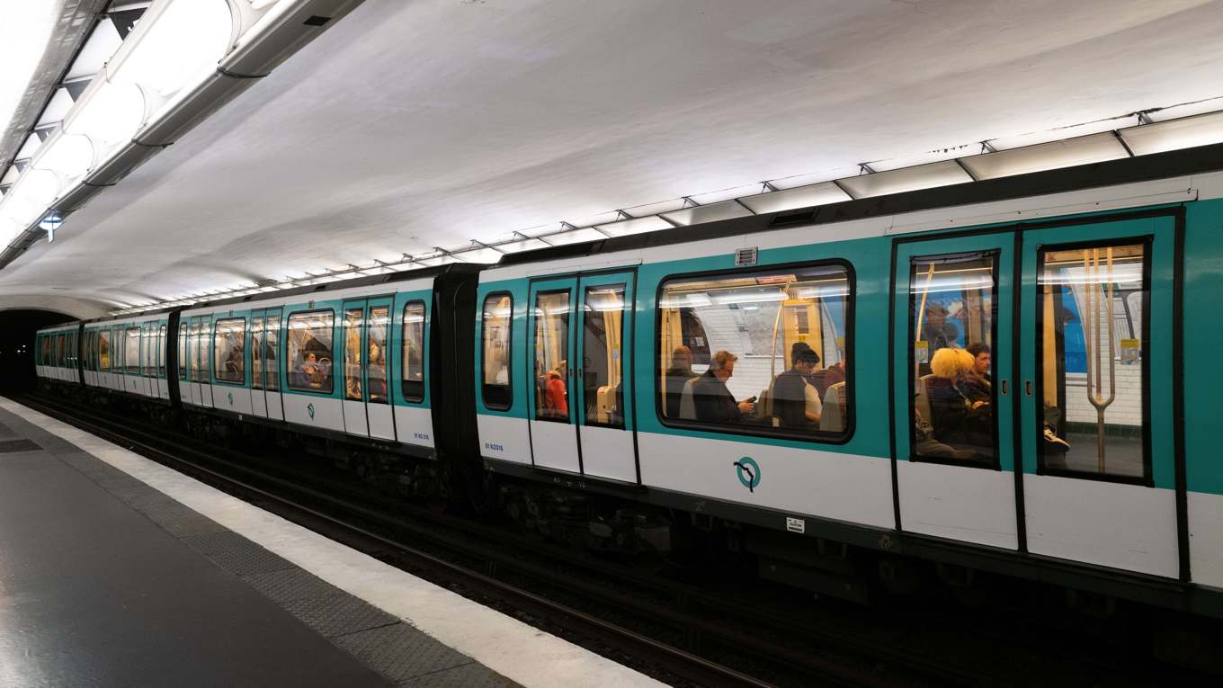 Tre kvinnor knivhöggs i tunnelbanan i Paris den 26 december. Bilden har inget med artikeln att göra. Foto: Pierre Laborde/Shutterstock