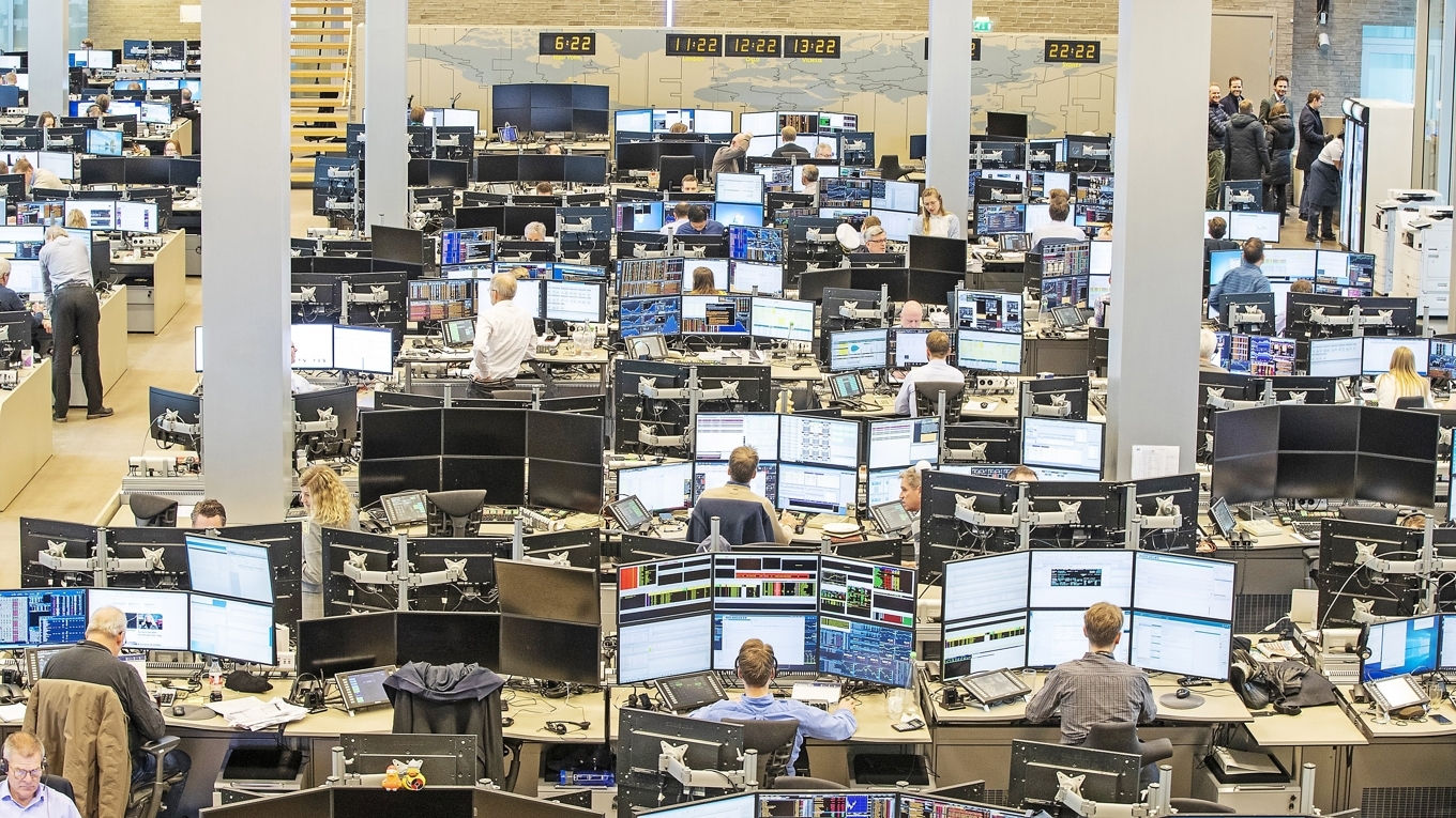 Enligt Almega kan 300 000 tjänstemannajobb försvinna eller förändras de kommande tio åren till följd av AI. Foto: Terje Pedersen/NTB/TT