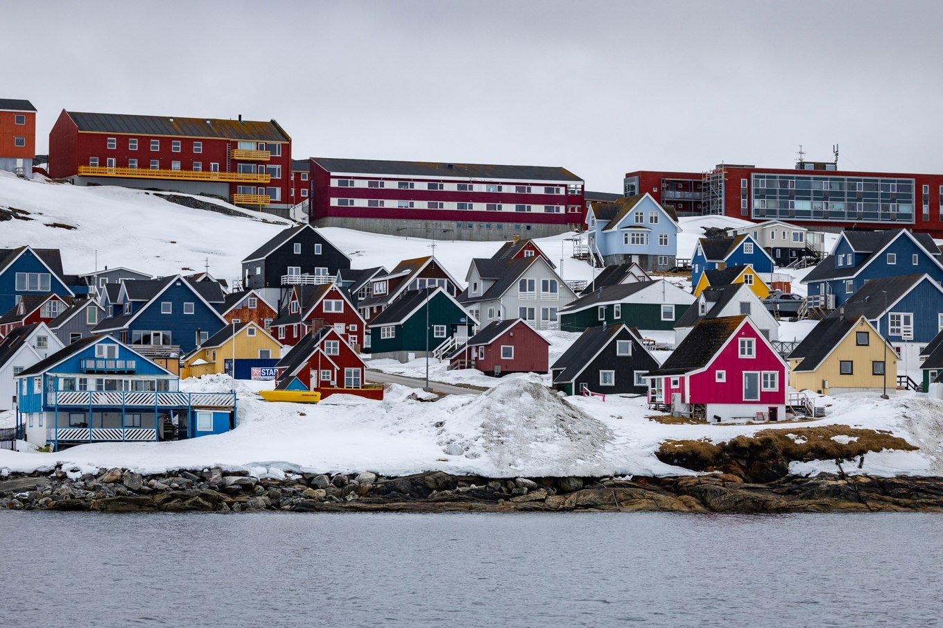 Bostadsområde i Nuuk, Grönland. Foto: John Fredricks