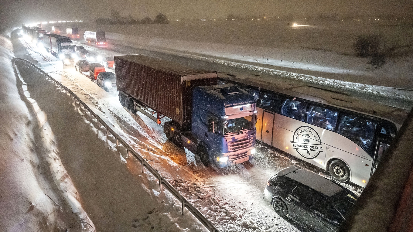 Det pågår ett långsiktigt arbete kring hur halka ska upptäckas, följas upp och hanteras. Foto: Johan Nilsson/TT