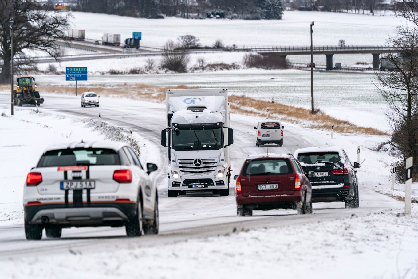 Bilister uppmanas att köra försiktigt och anpassa hastigheten till väglaget. Arkivbild. Foto: Johan Nilsson/TT