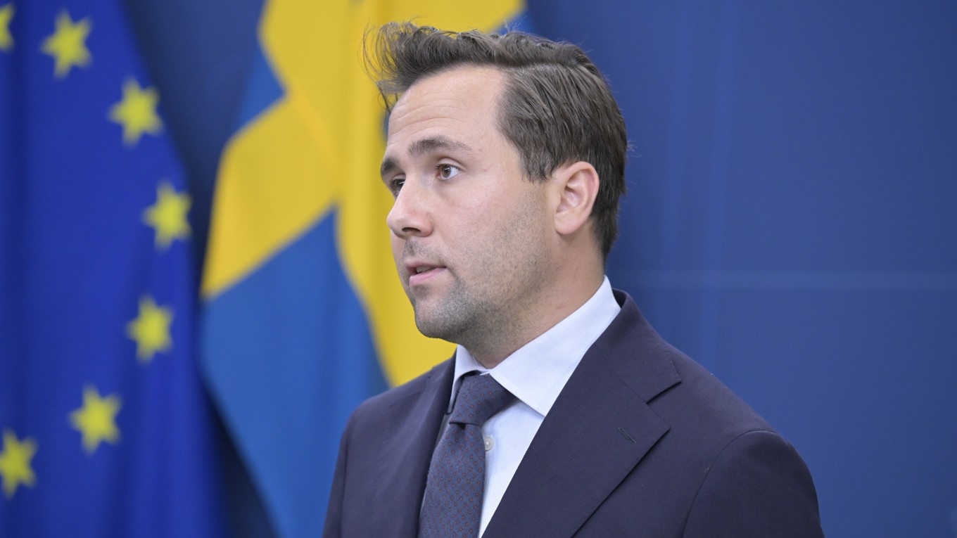 Bistånds- och utrikeshandelsminister Benjamin Dousa (M). Foto: Roger Sahlström