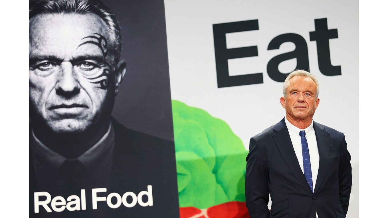 ”Eat real food” – ät riktig mat, är slagordet för de nya kostråd hälsominister Kennedy lanserade i början av 2026. Foto: Michael M Santiago/Getty Images