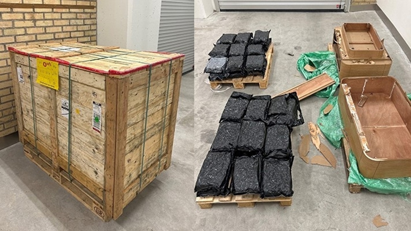 Tullen hittade stora mängder cannabis som låg gömda i träbord. Nu åtalas fem personer. Foto: Tullverket