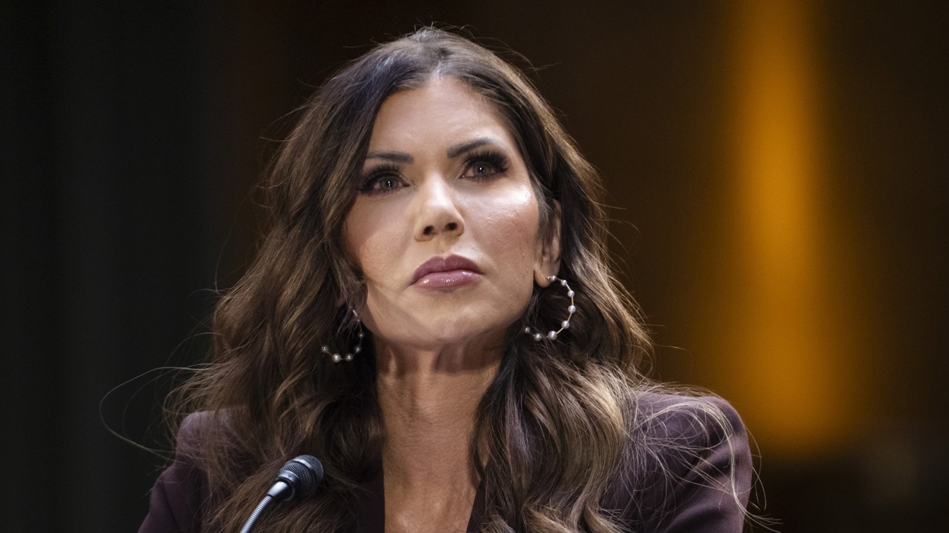 Den amerikanska ministern för inrikes säkerhet, Kristi Noem. Foto: Madalina Kilroy