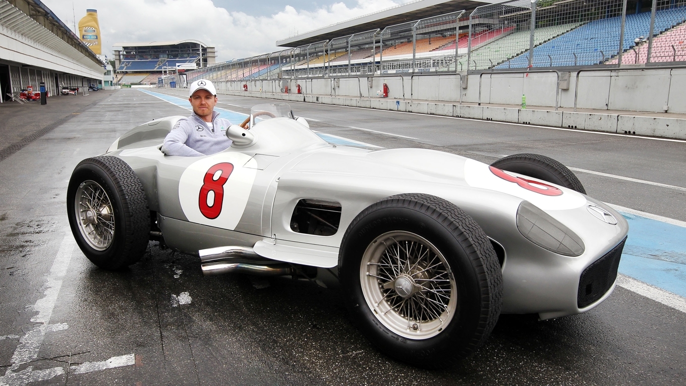 Det sker en ständig teknisk utveckling inom formel 1. Foto: Daniel Roland/AFP/Getty Images