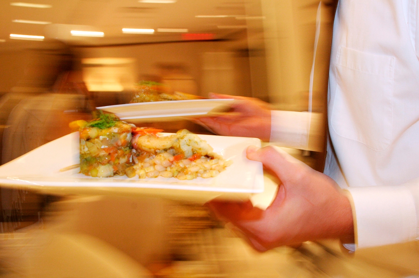 Mat som serveras på lokal beläggs fortfarande med 12 procents moms. Foto: Marsaili McGrath/Getty Images