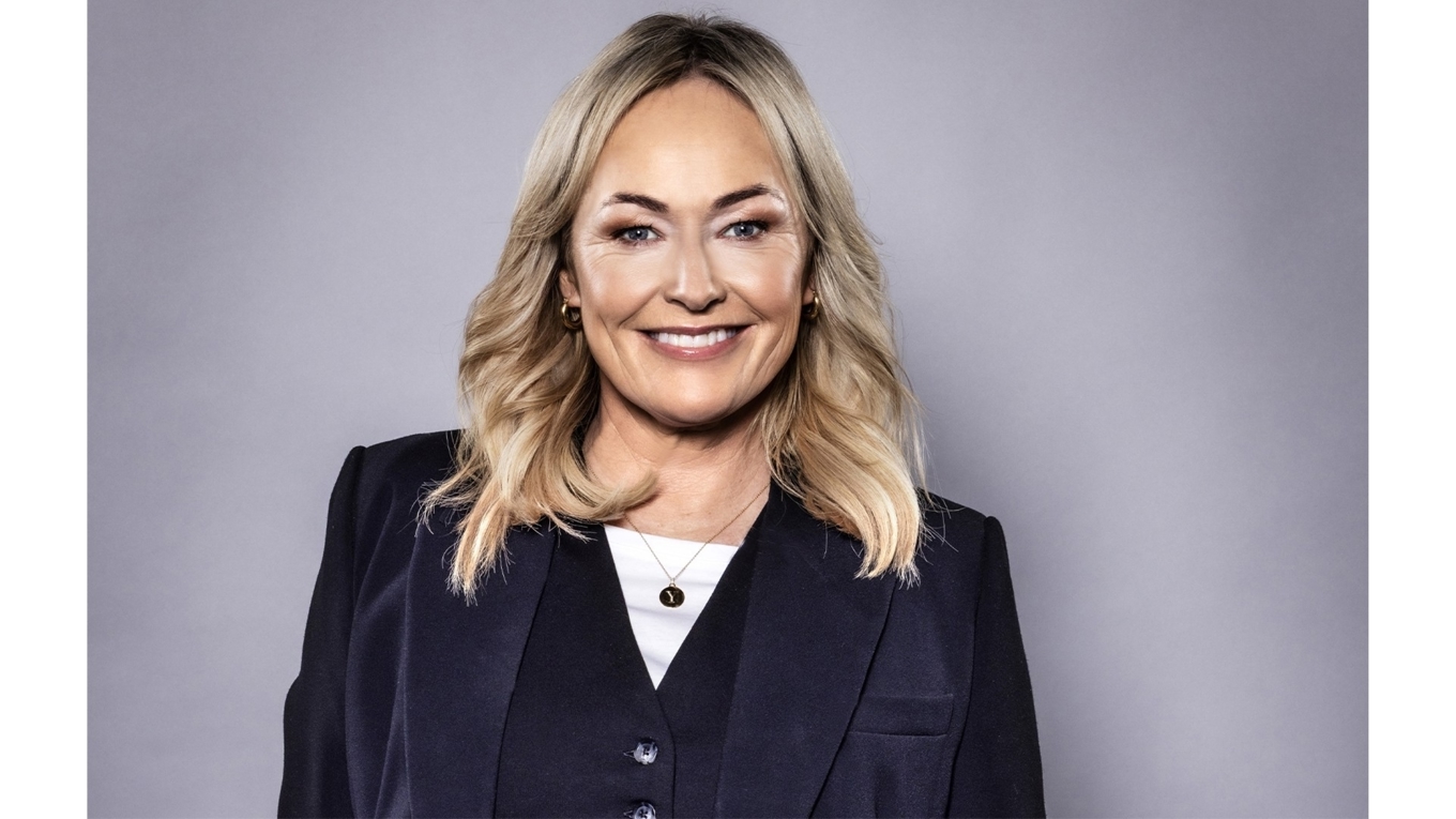 Yvette Hermundstad har fått uppdraget av SVT att intervjua kung Carl XVI Gustaf inför 80-årsdagen. Foto: Janne Danielsson/SVT