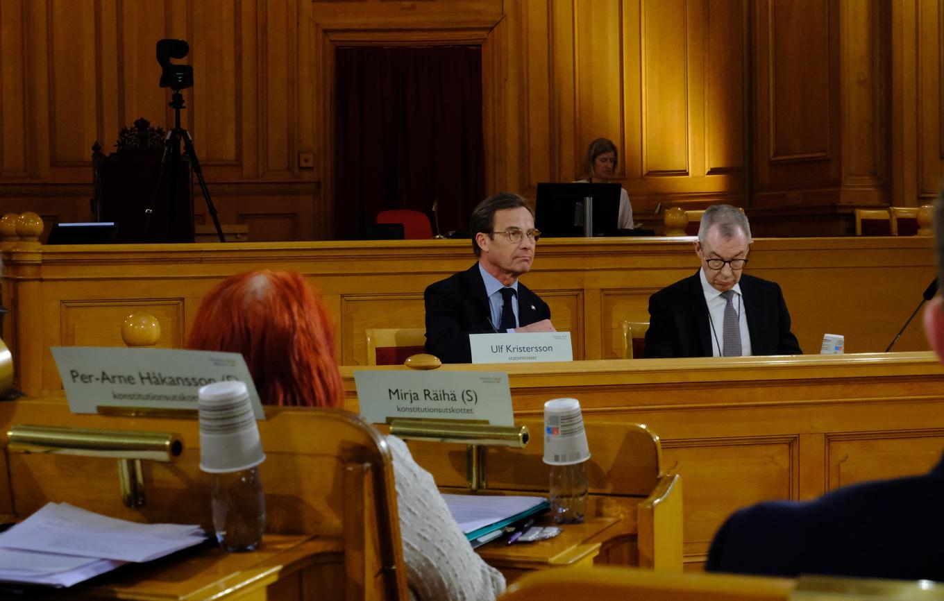 Ukf Kristersson (M), statsminister under utfrågning i konstitutionsutskottet. Foto: Carl S:t Clair Renard